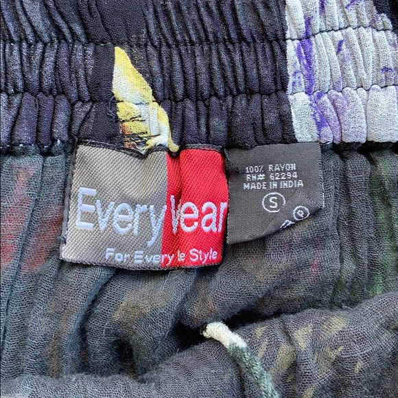 VTG 🌼 funky patchwork flowy skirt - Picture 7 of 7